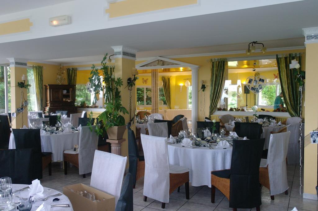 Hostellerie Saint Clement Vic-sur-Cere Luaran gambar