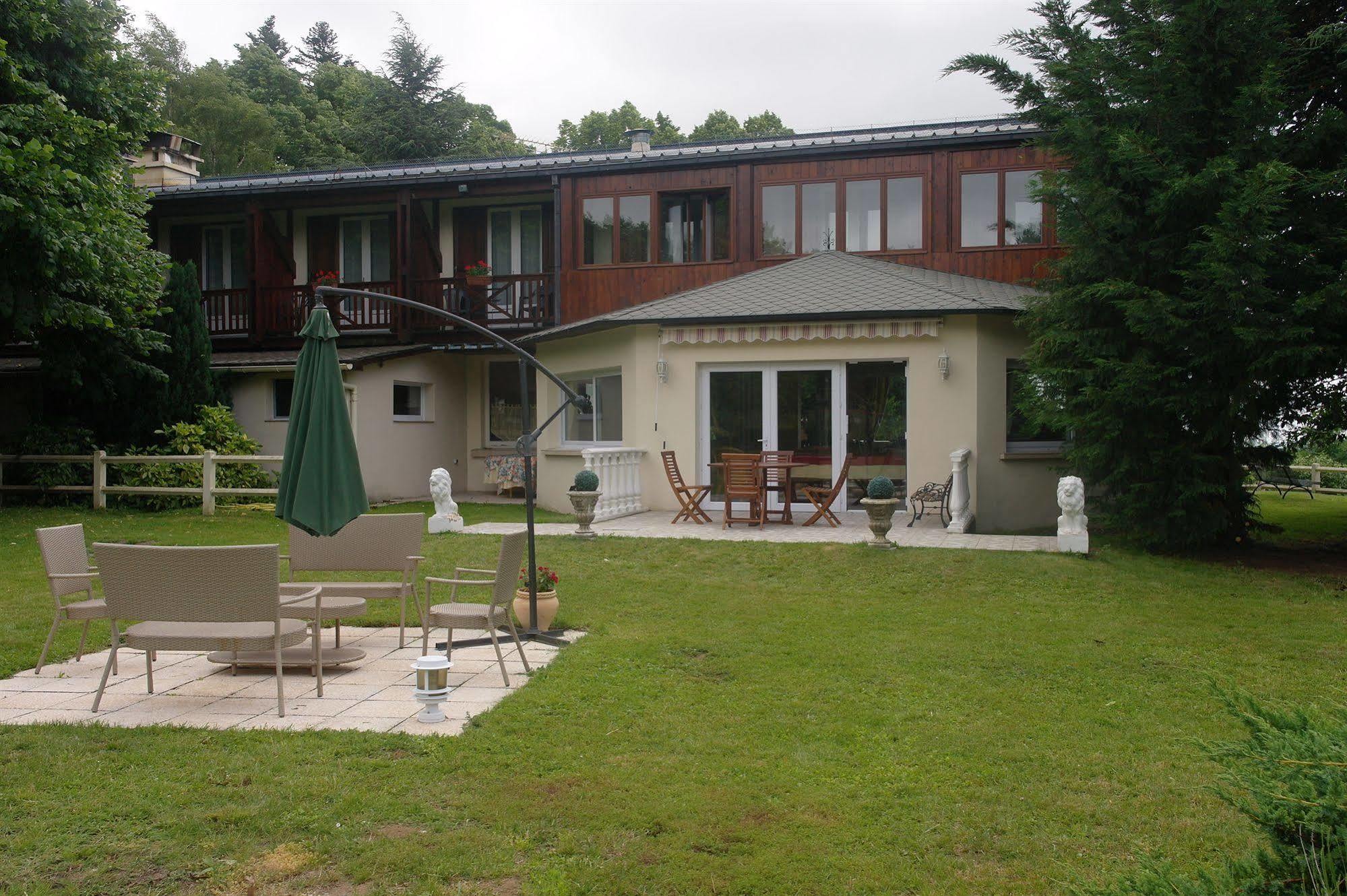 Hostellerie Saint Clement Vic-sur-Cere Luaran gambar